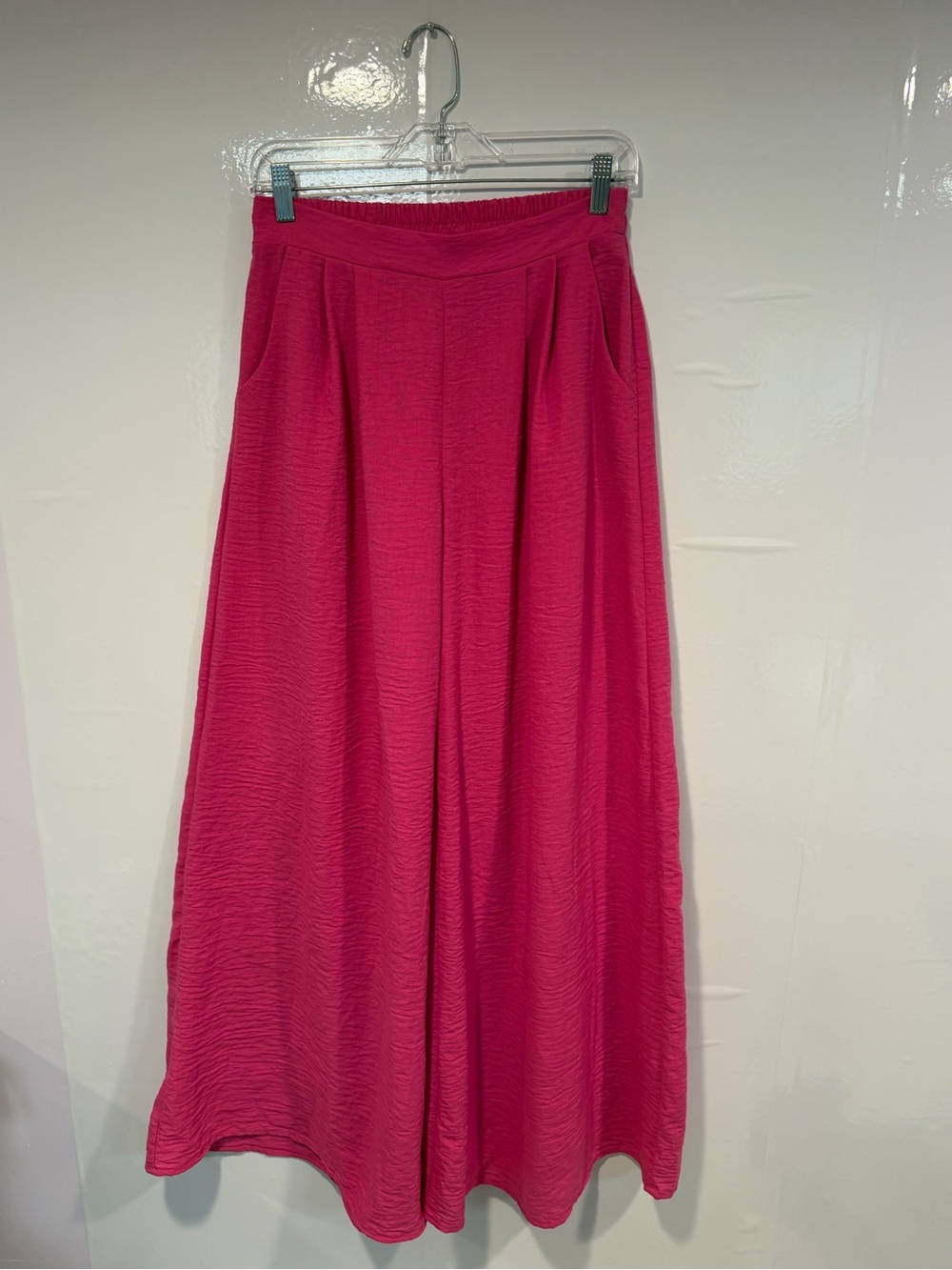 Francesca’s Bright Fuchsia Wide-Leg Palazzo Pants